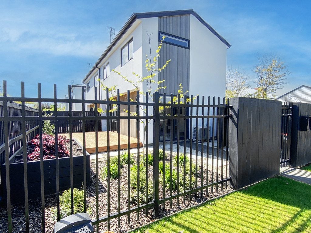 1/27 Winton Street, St Albans, Christchurch - Carousel 1
