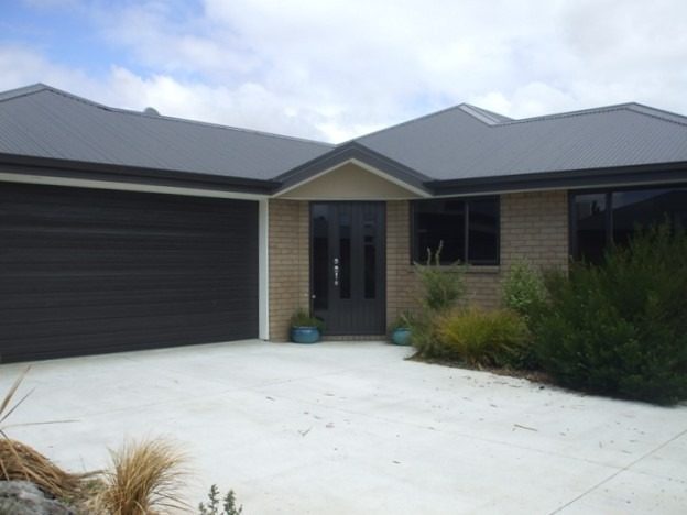 18 Willis Place, Renwick - Carousel 12