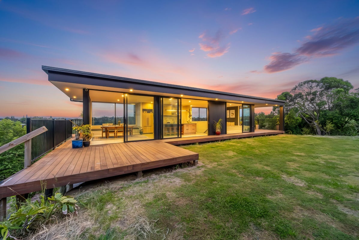 181 Point View Drive, East Tamaki Heights, Auckland - Carousel 2