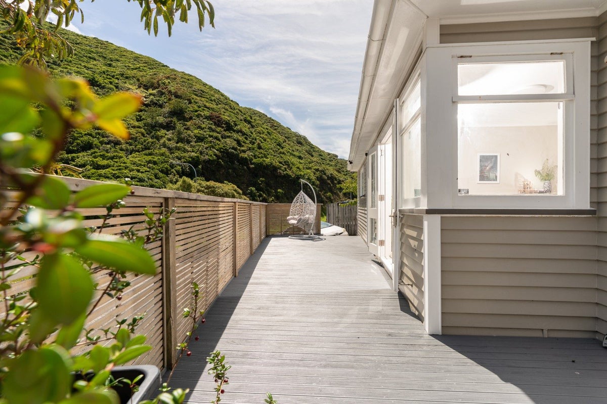489 Ohiro Road, Brooklyn, Wellington - Carousel 1