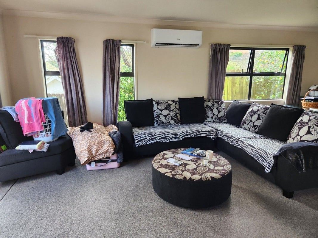 23A Jelas Road, Red Beach, Red Beach - Carousel 2