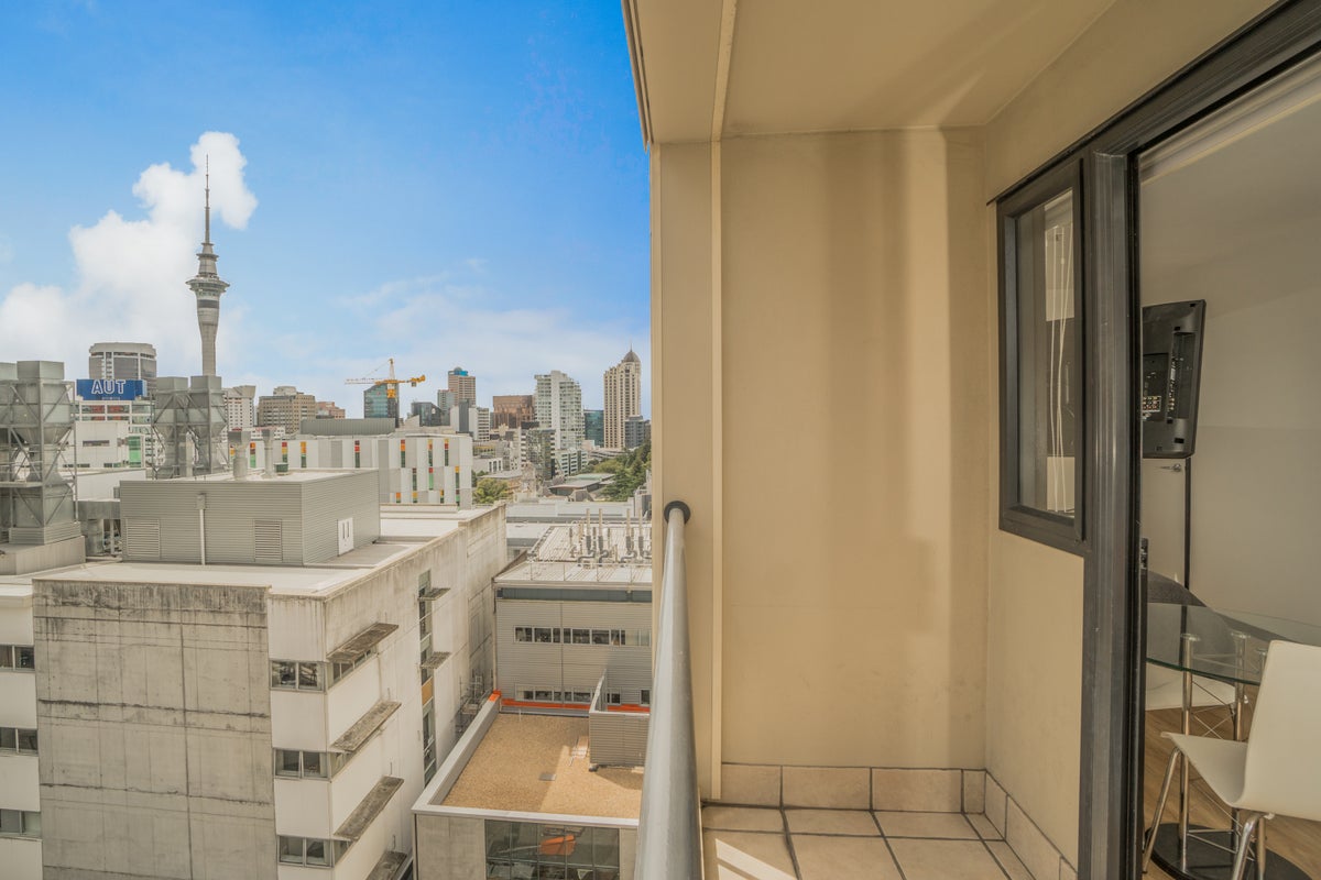 10L/13 Mount Street, Auckland Central, Auckland - Carousel 2