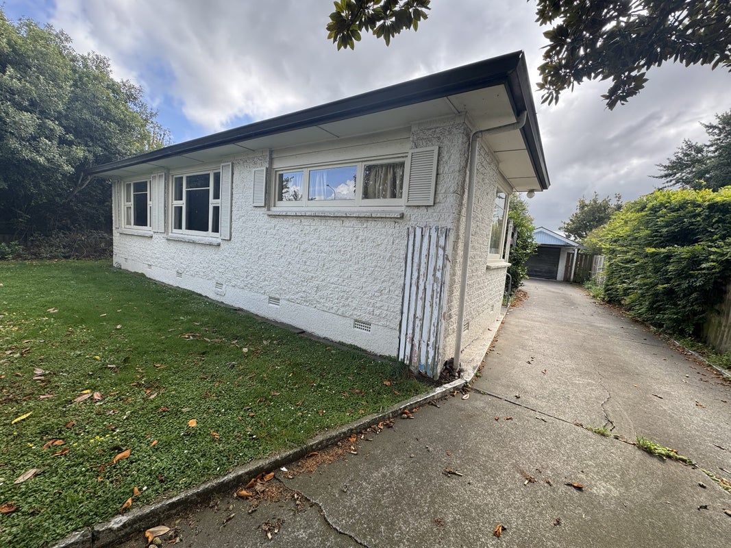 4 Gladson Avenue, Sockburn, Christchurch - Carousel 1