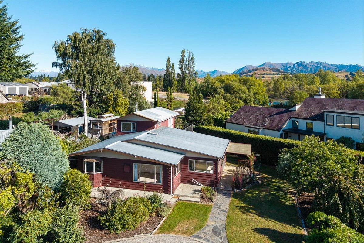 63 Kingston Street, Albert Town, Wanaka, Otago - Carousel 2