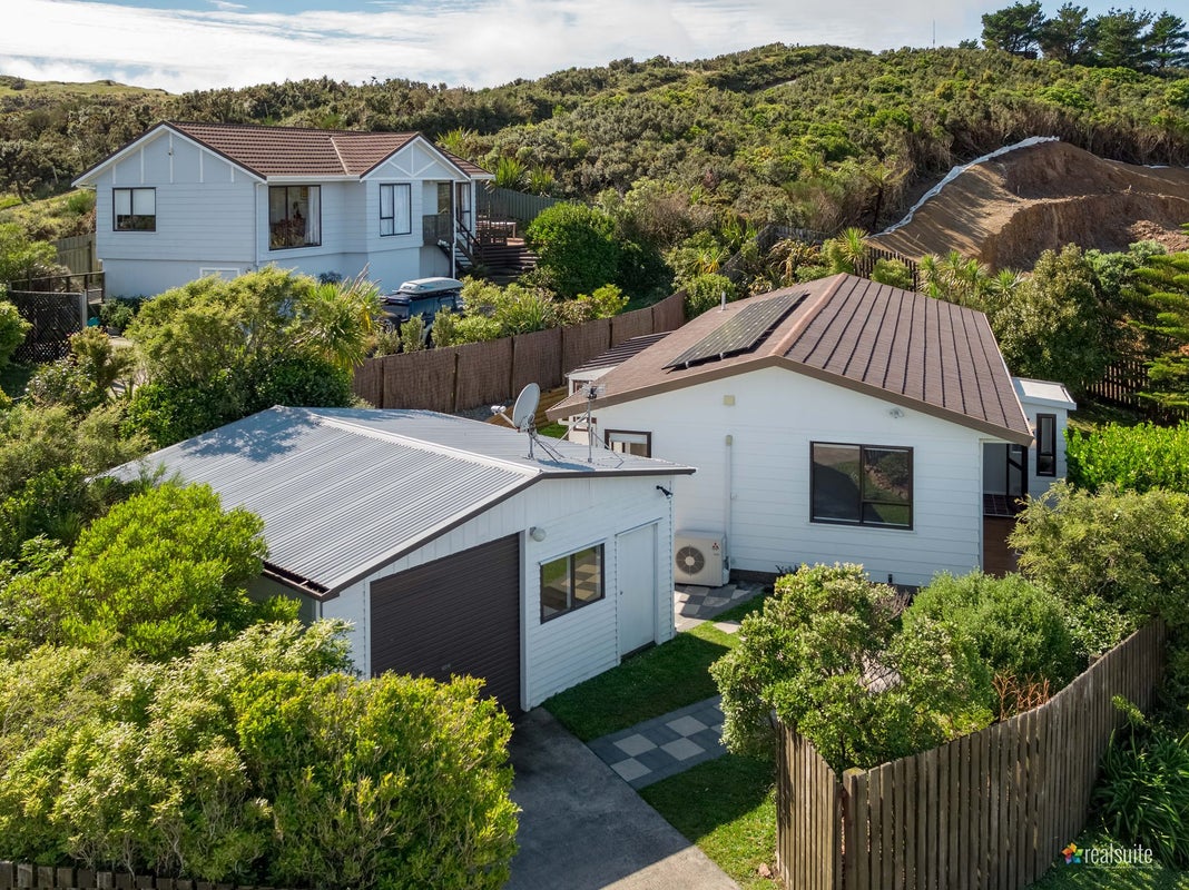 116 Montgomery Avenue, Karori, Wellington - Carousel 1