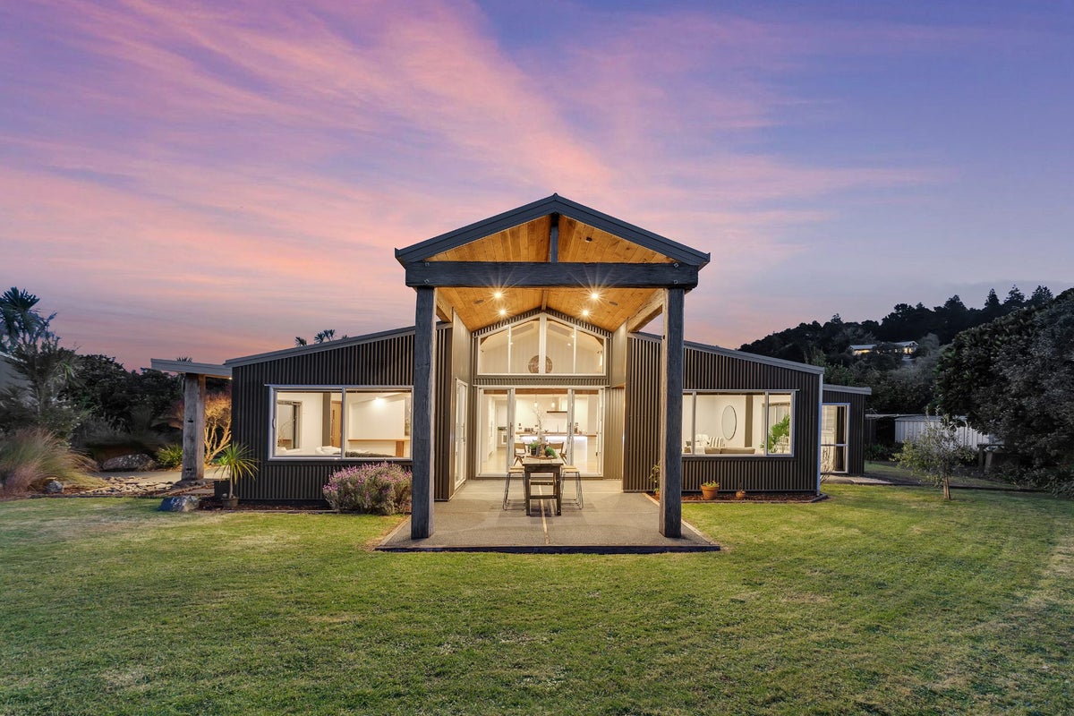 15 Bellwood Lane, Te Kamo, Whangarei - Carousel 1