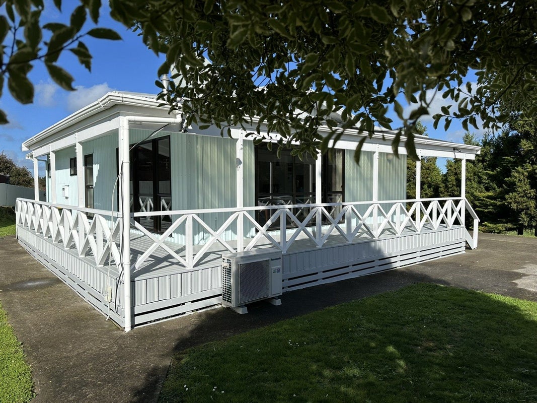 205 Bridge Street, Eltham, Eltham - Carousel 1