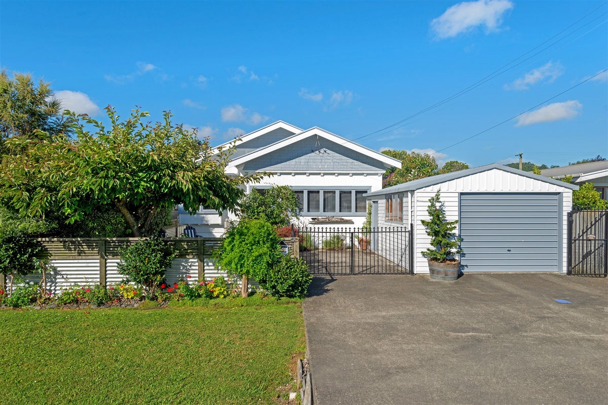 203 Clifford Street, Whataupoko, Gisborne - Carousel 1