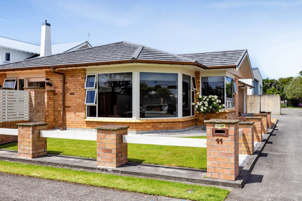 11 Grey Street, Normanby, Hawera - Carousel 2