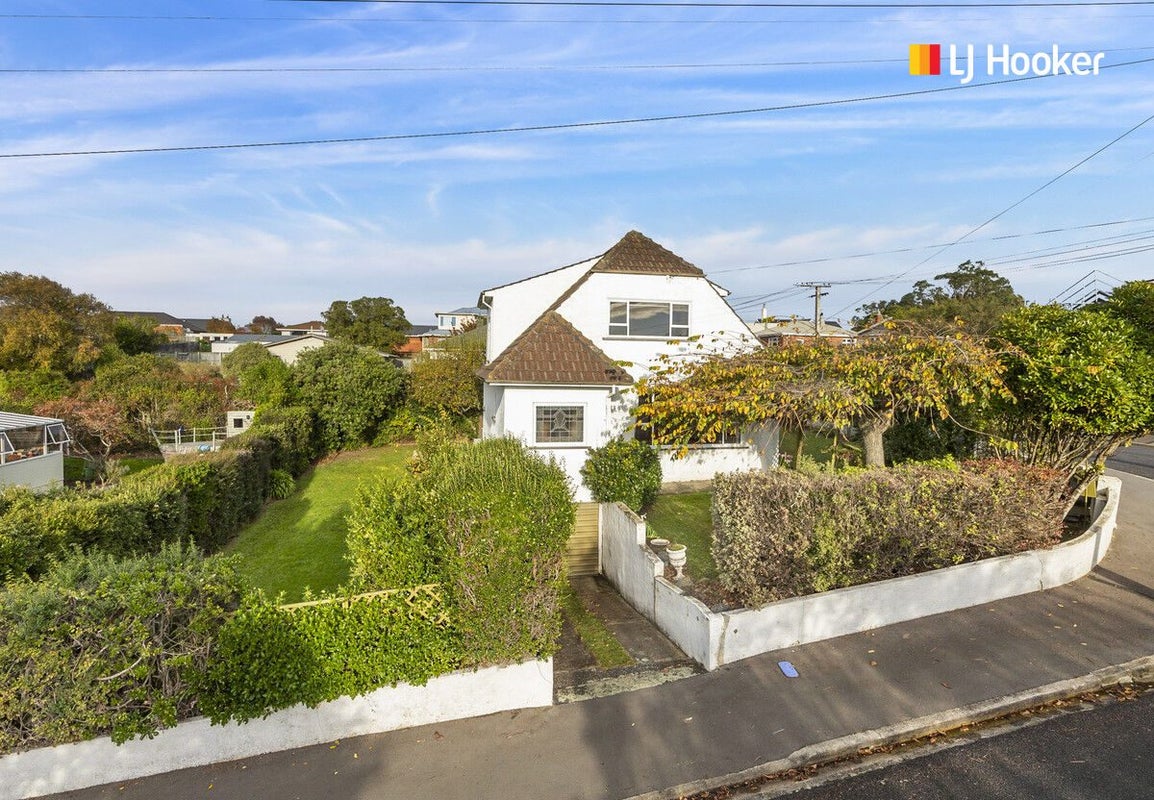 32 Duckworth Street, Andersons Bay, Dunedin - Carousel 1