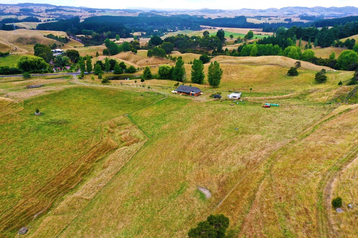 1795 Dartmoor Road, Dartmoor, Napier - Carousel 22