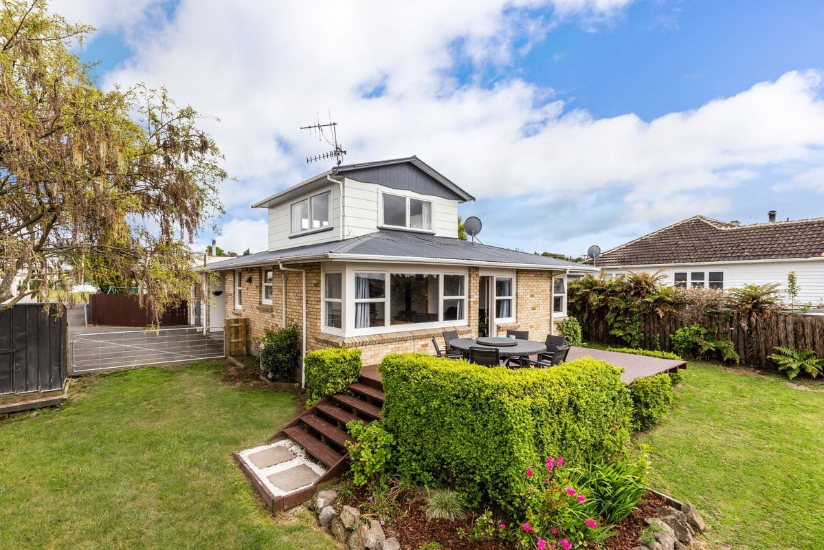 2/18 Pitiroi Street, Nukuhau, Taupo - Carousel 2