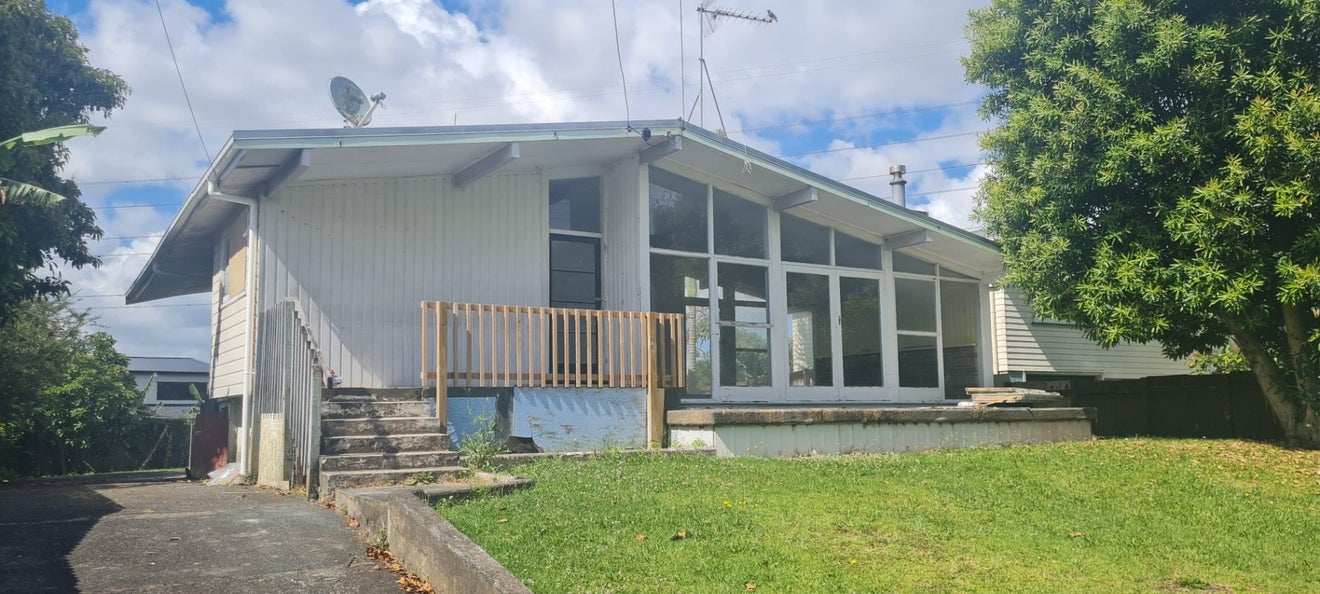 4 Jukes Place, Otara, Auckland - Carousel 9