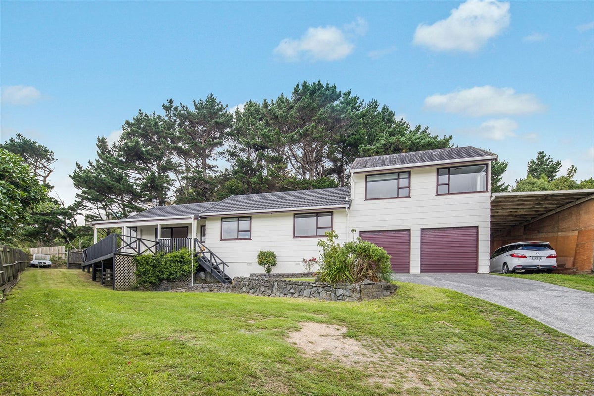 140 Mark Avenue, Grenada Village, Wellington - Carousel 1