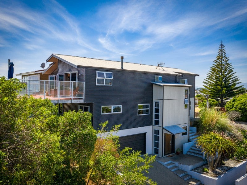 15 Jane Street, Waikanae Beach, Waikanae - Carousel 19