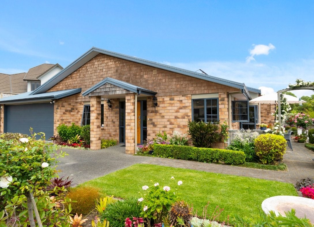 9 Athfield Drive, Bethlehem, Tauranga - Carousel 2