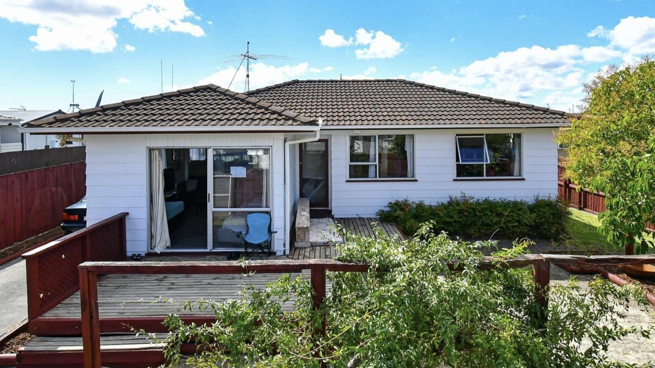 44 Secretariat Place, Randwick Park, Auckland - Carousel 1