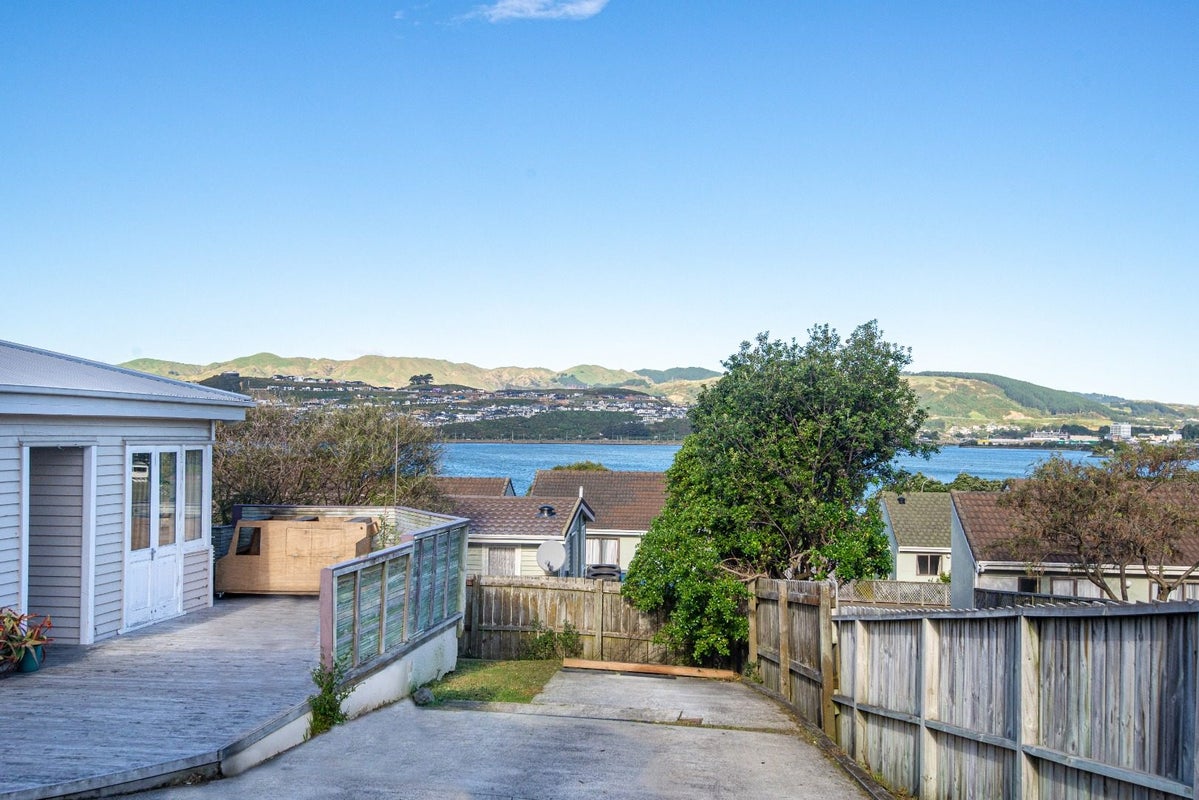 73A Waiuta Street, Titahi Bay, Porirua - Carousel 13
