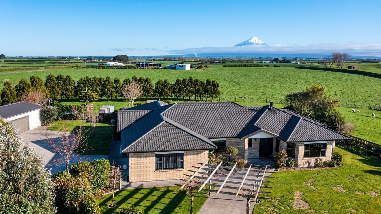 393 Ketemarae Road, Hawera - Carousel 1