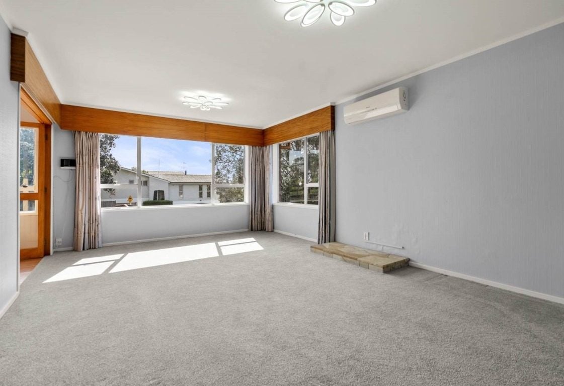 102 Sartors Avenue, Browns Bay, Auckland - Carousel 2
