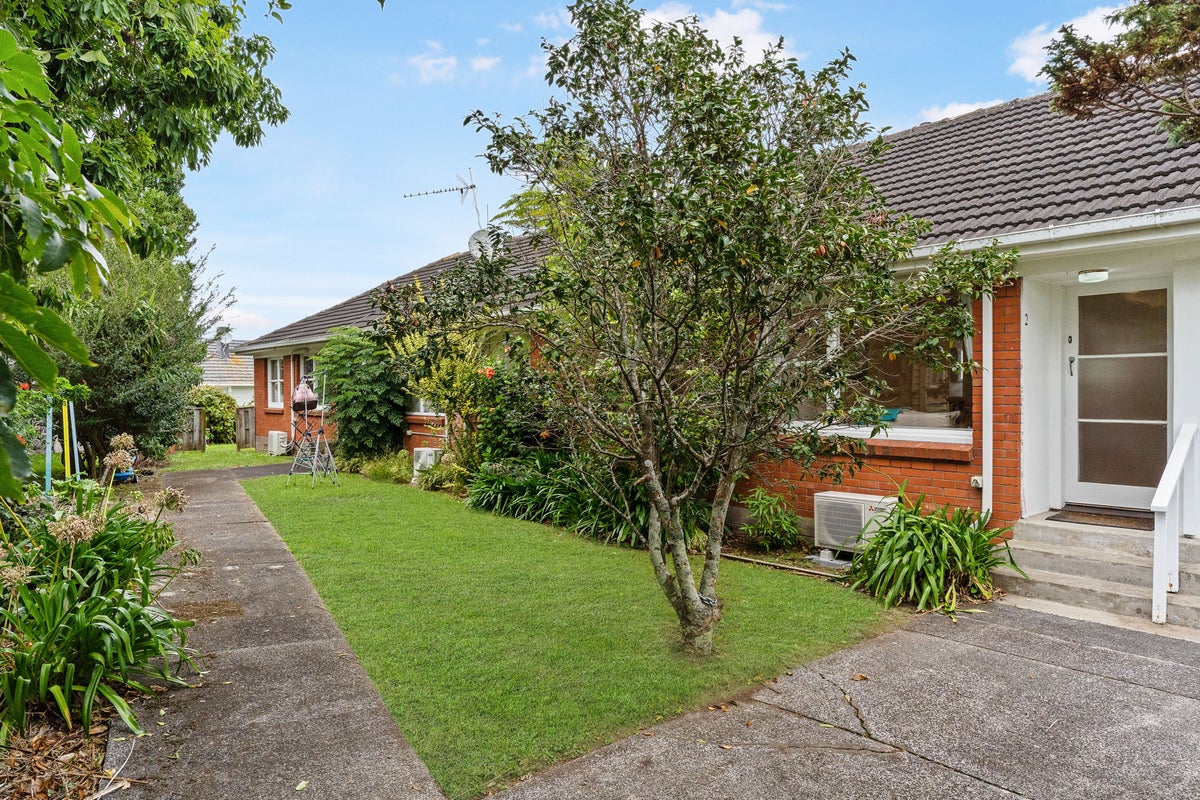 2/247 West Tamaki Road, Wai O Taiki Bay, Auckland - Carousel 1