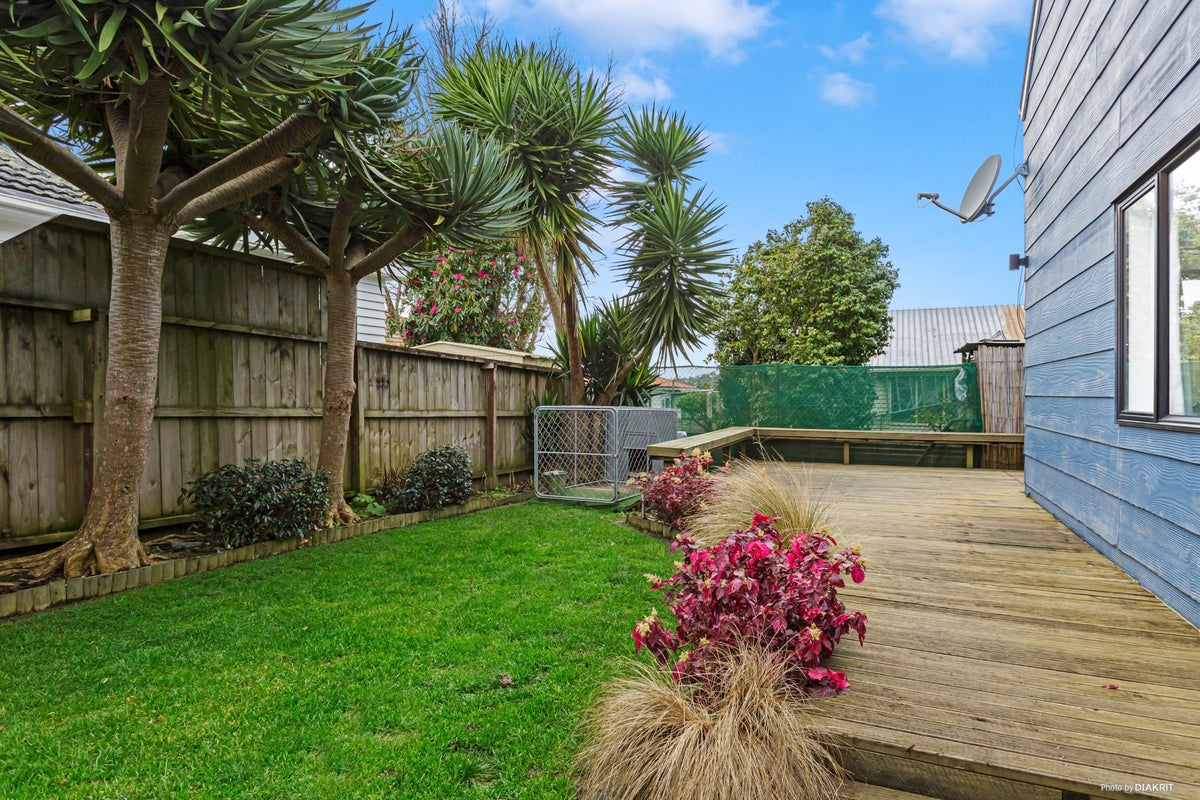 2/5A Himikera Avenue, Avondale, Auckland - Carousel 2