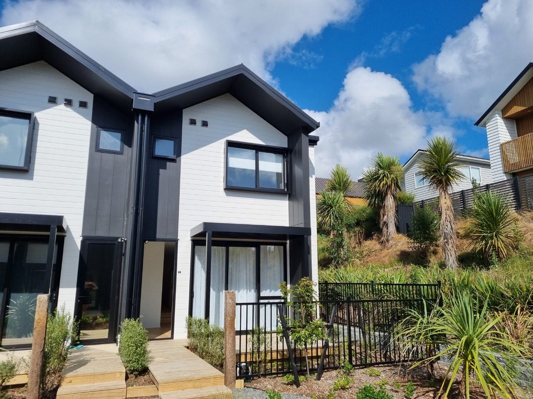4E Nerita Place, Long Bay, Auckland - Carousel 11