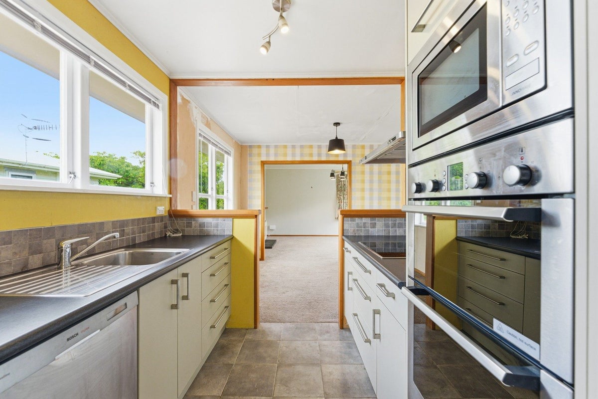 106 Mclean Street, Woodville - Carousel 2