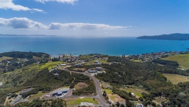 103 Stratford Drive, Cable Bay, Cable Bay - Carousel 1