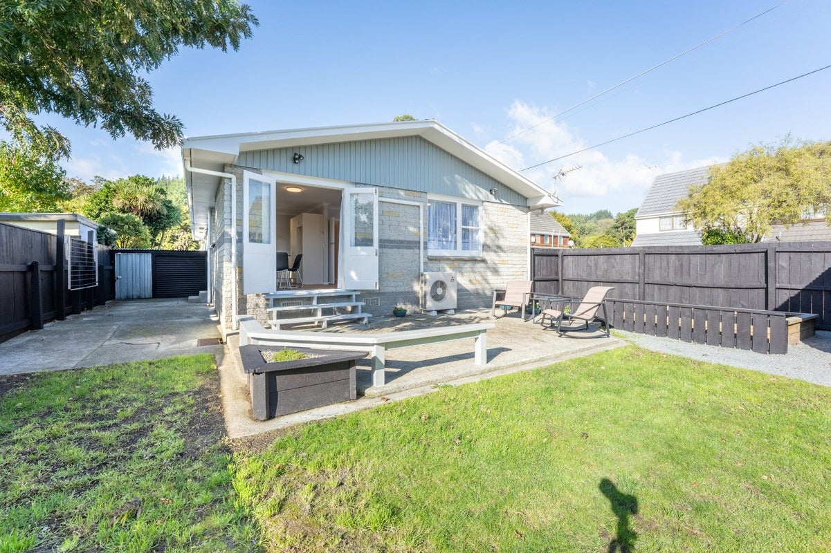 16B Cruickshank Road, Clouston Park, Upper Hutt - Carousel 2