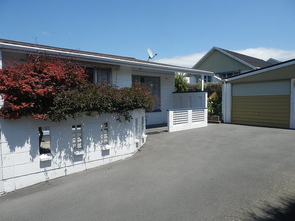 2/48 KITCHENER SQ, Highfield, Timaru - Carousel 1