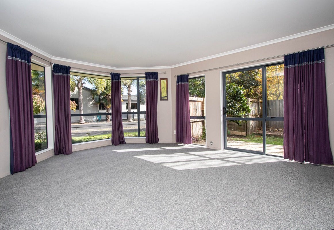 51 Tuirangi Street, Flagstaff, Hamilton - Carousel 2