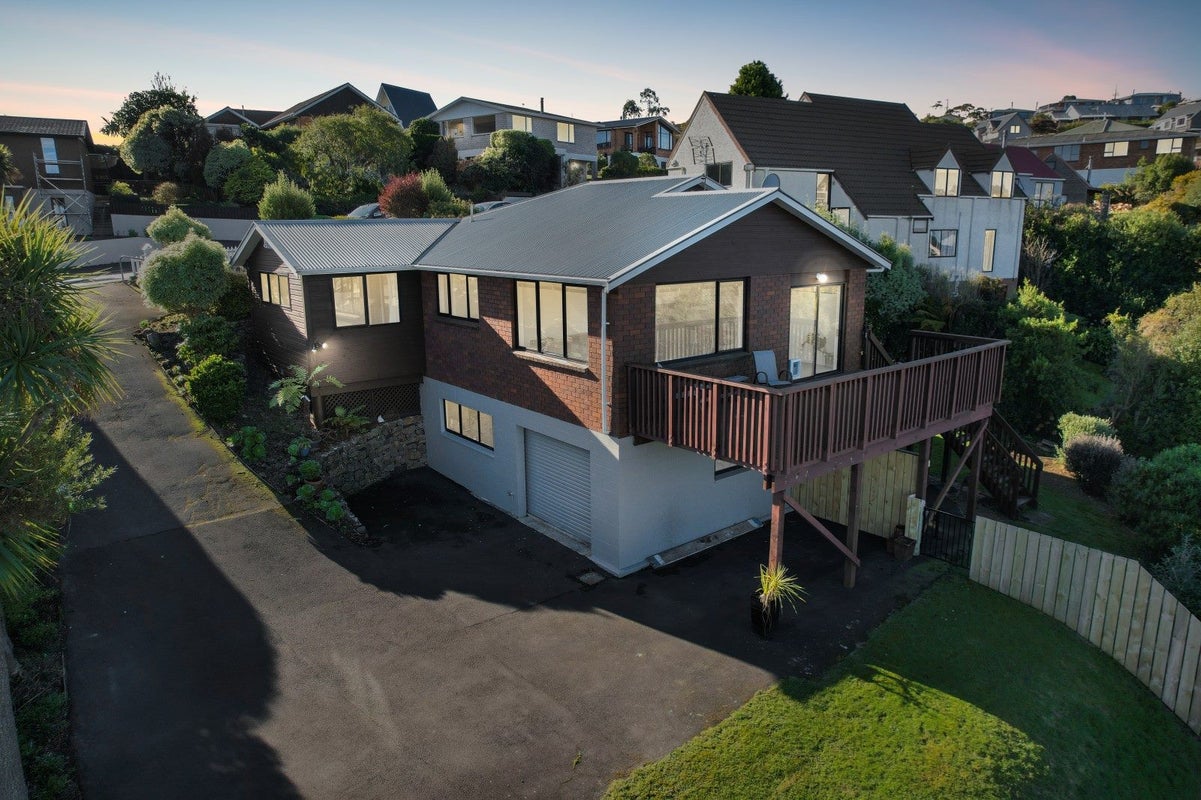 10 Moodie Street, Shiel Hill, Dunedin - Carousel 2
