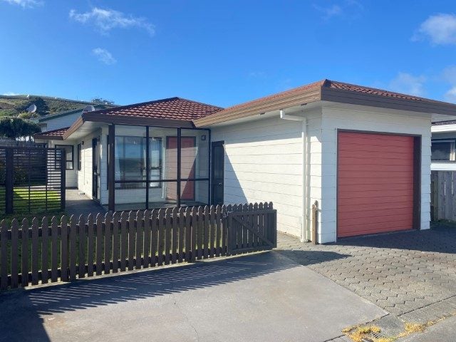 14A Kentwood Drive, Woodridge, Wellington - Carousel 1
