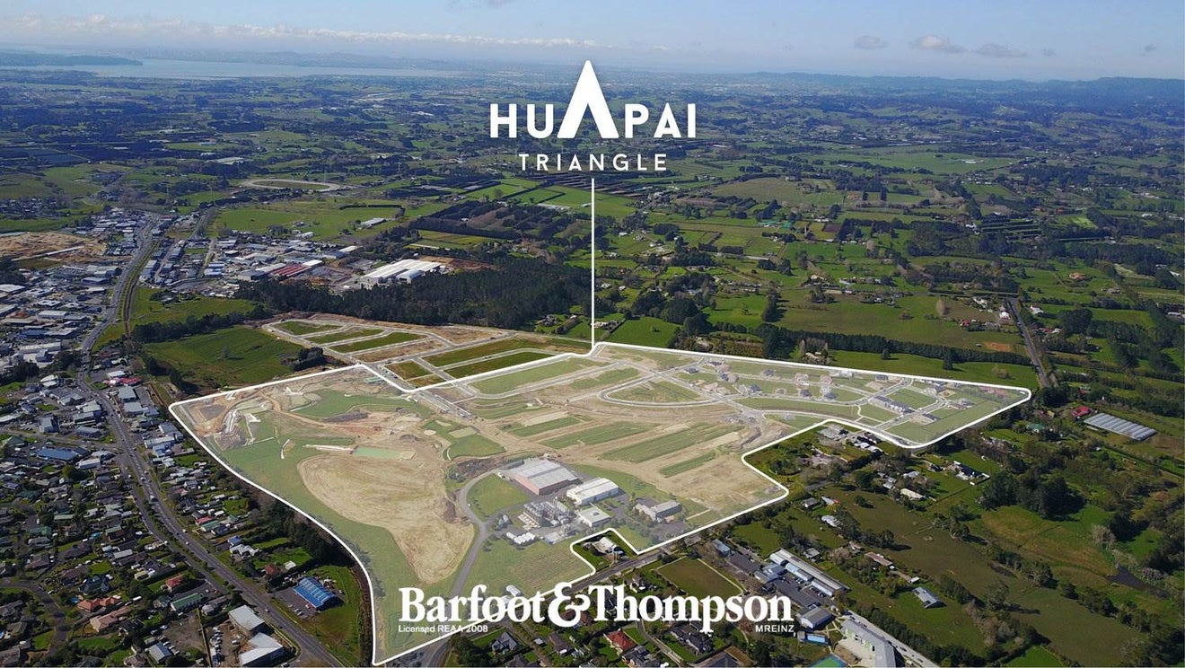 31 Lumbarda Drive, Kumeu - Carousel 3