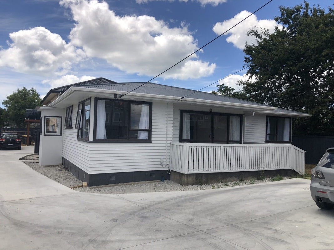 215 Birkdale Road, Birkdale, Auckland - Carousel 1