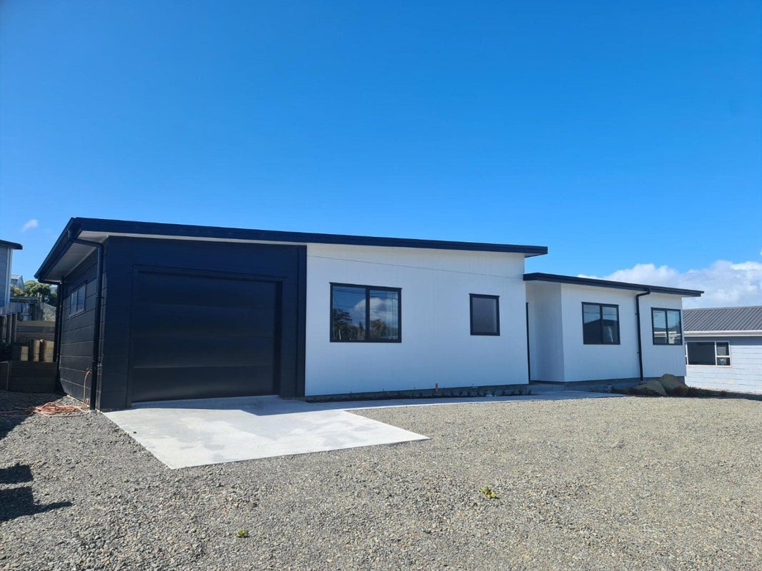 16 Morton Street, Riverton/Aparima - Carousel 1