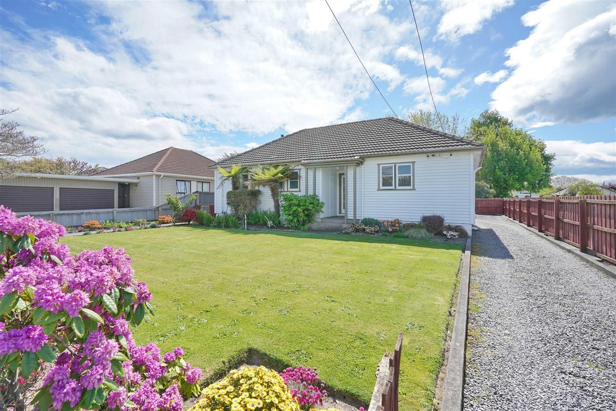 50 Pitcairn Crescent, Bryndwr, Christchurch - Carousel 2