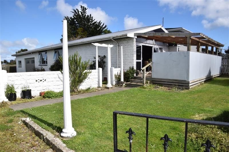 46 Chesney Court, Heidelberg, Invercargill - Carousel 1