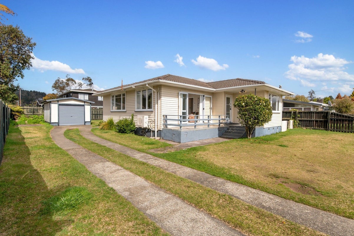 31 McKee Avenue, Fenton Park, Rotorua - Carousel 1