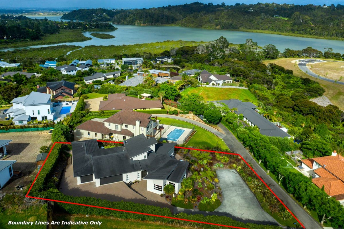 215D Schnapper Rock Road, Schnapper Rock, Auckland - Carousel 2