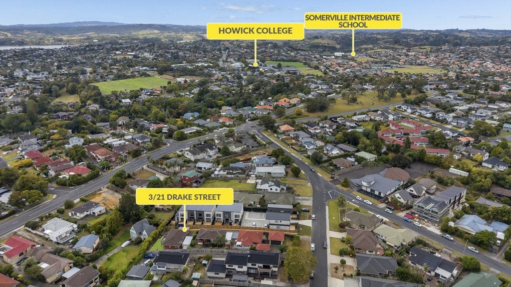 3/21 Drake Street, Howick, Auckland - Carousel 1