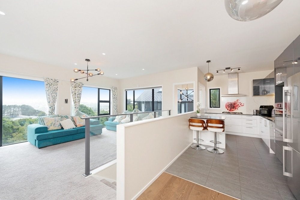 12A Marjory Close, Broadmeadows, Wellington - Carousel 1