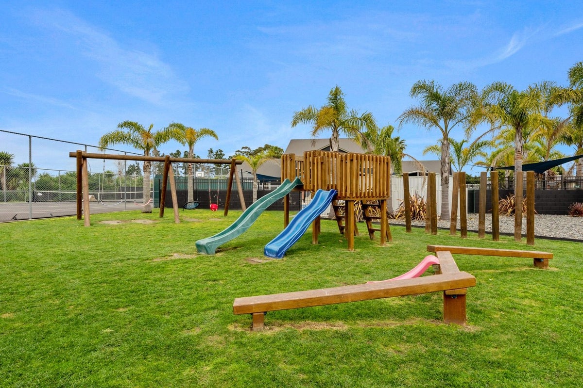 13 Waima Lane, Huntington, Hamilton - Carousel 18