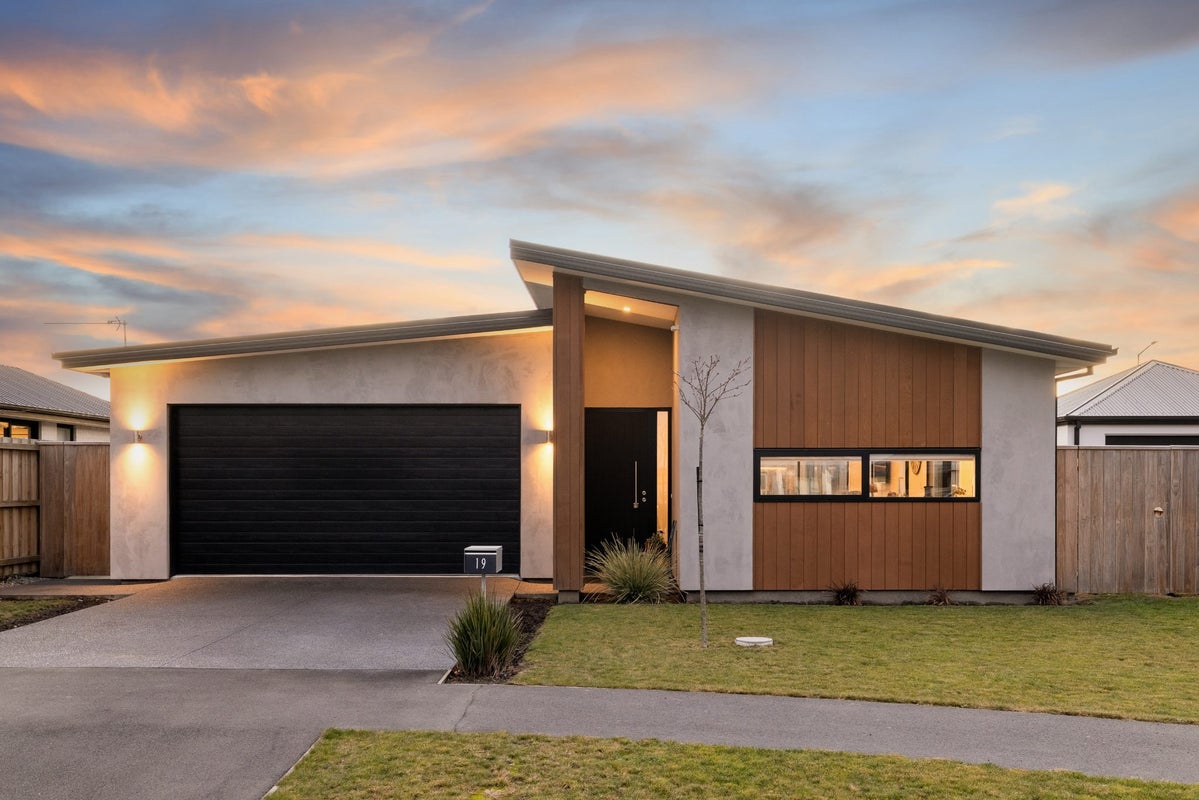 19 Sarah Nicholls Street, Belfast, Christchurch - Carousel 2