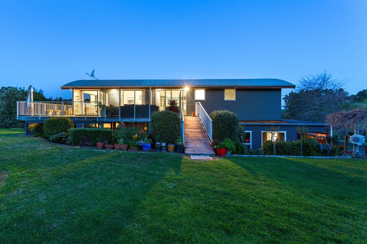 38 Youngson Road, Whakamarama, Tauranga - Carousel 1