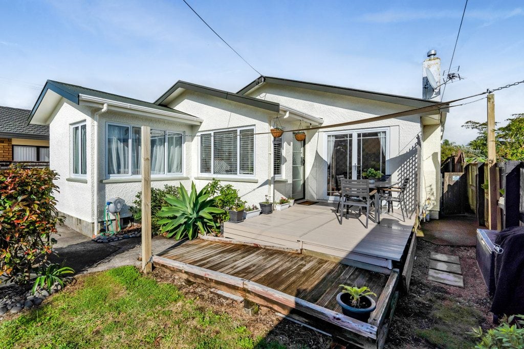 3 Dorset Avenue, Westown, New Plymouth - Carousel 30