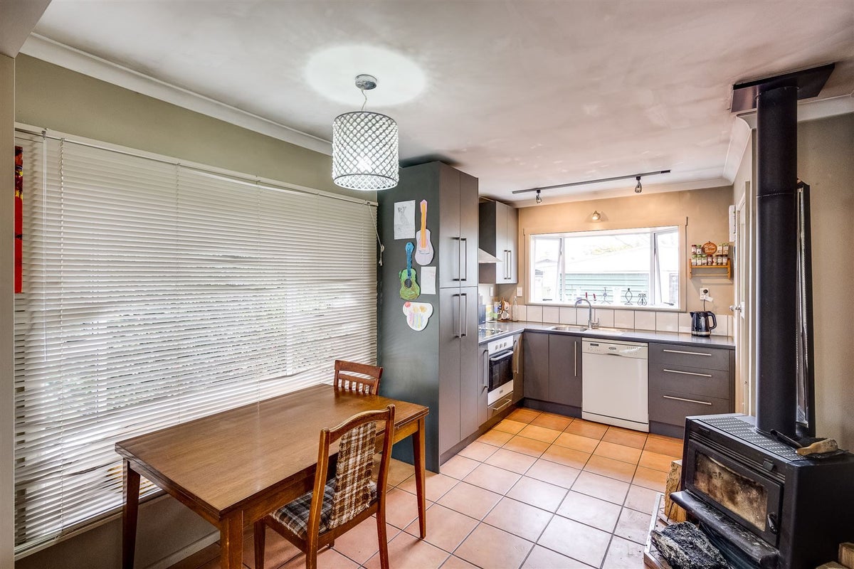 19 Clarence Cox Crescent, Pirimai, Napier - Carousel 2