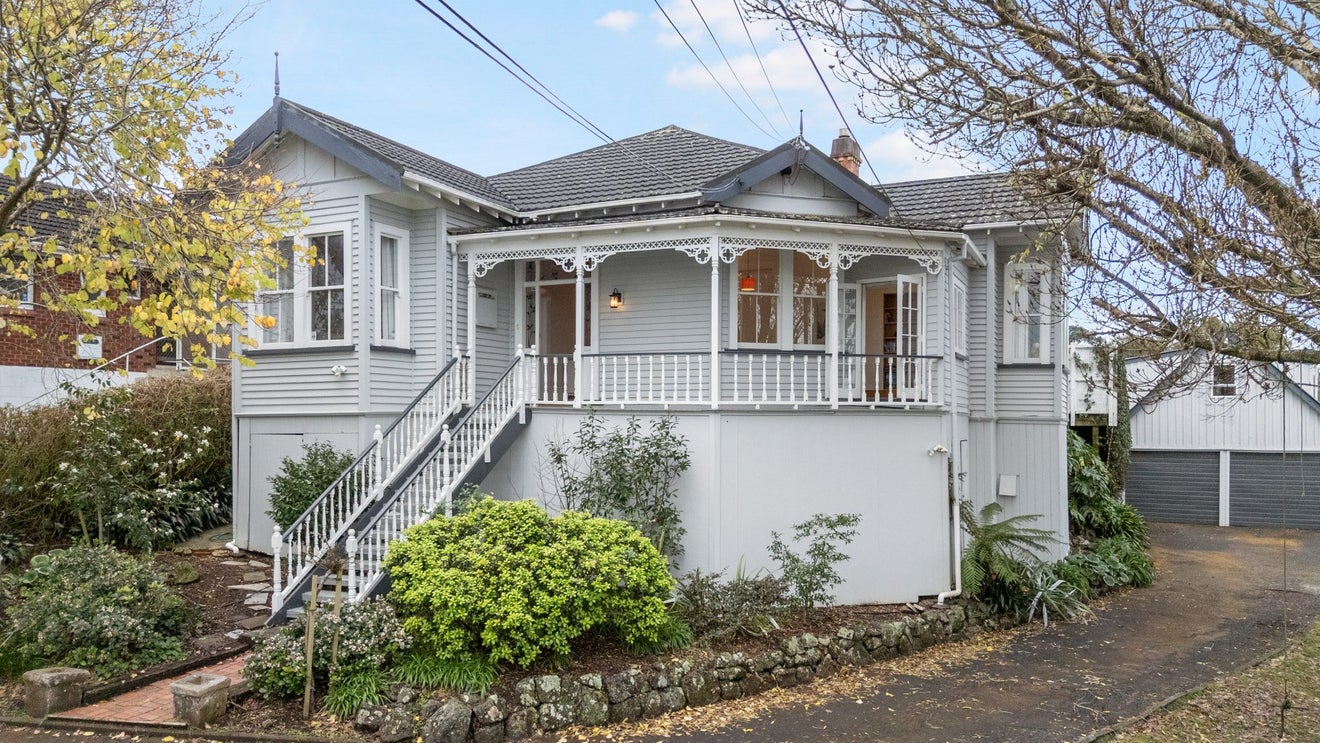19 Huapai Street, Onehunga, Auckland - Carousel 2
