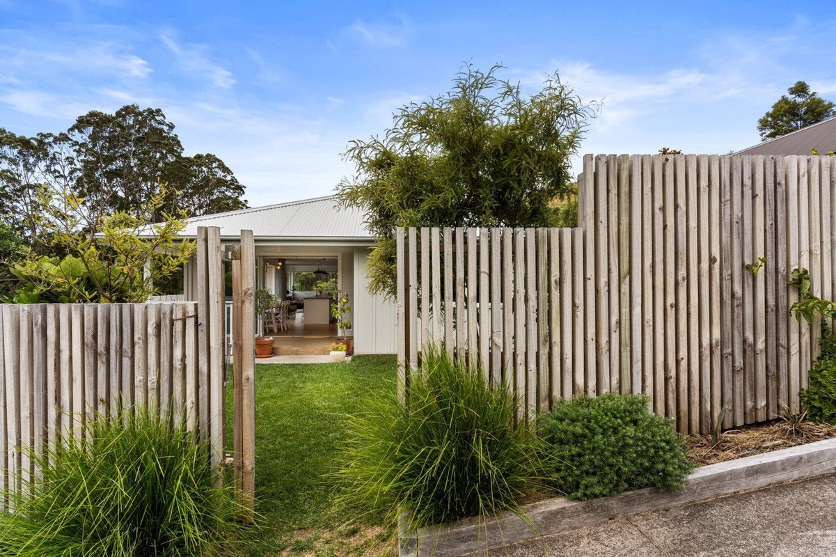 123 Te Tutu Street, Whangamata - Carousel 34
